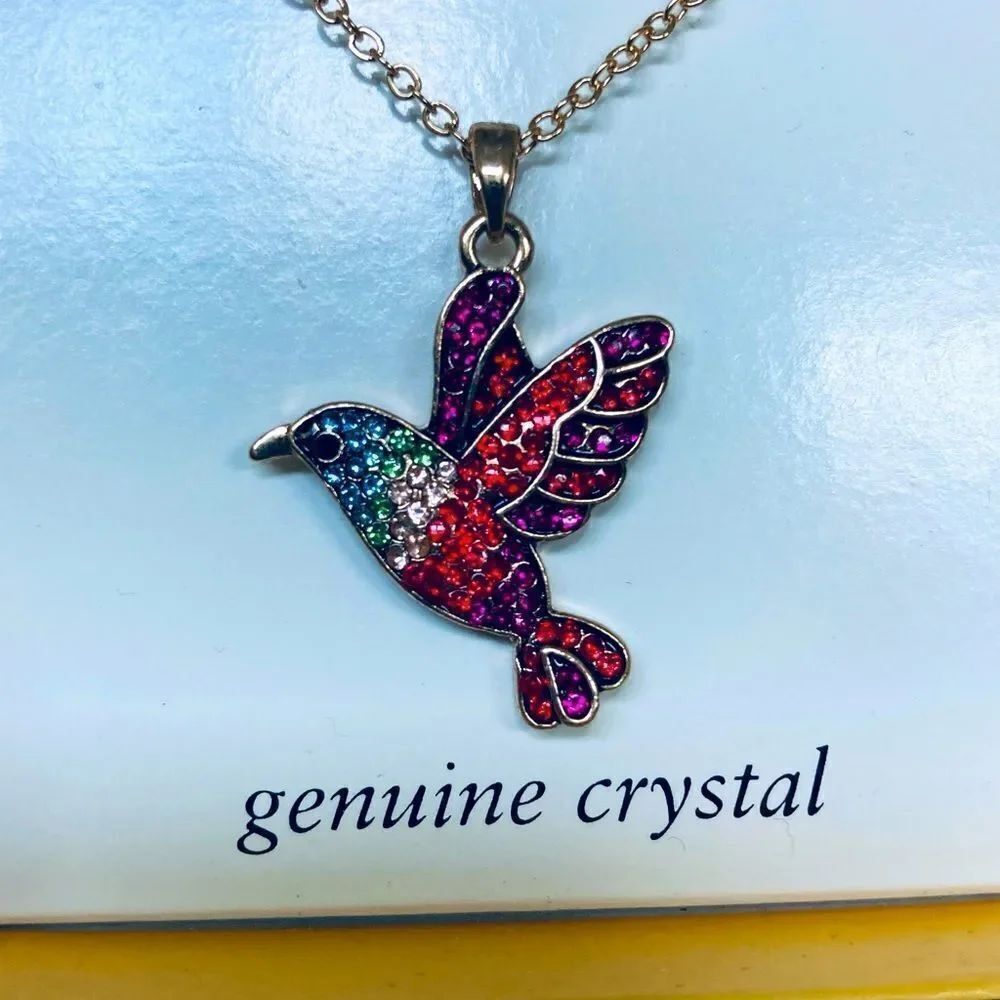 NWT Hummingbird Crystal Pendant Gold Chain Necklace